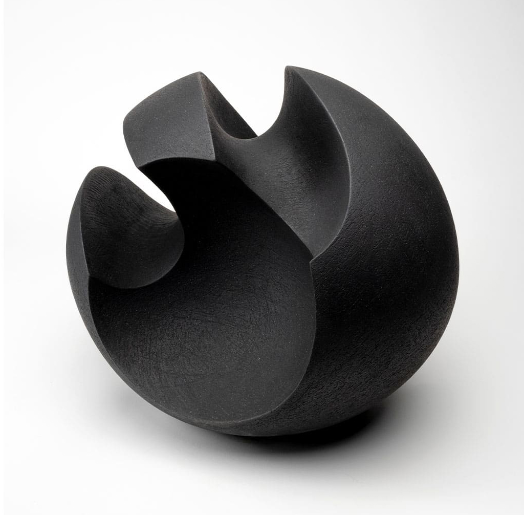 ceramics_04_black_sculpture